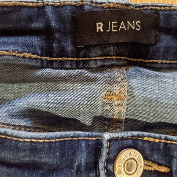 Reitmans sz 18 skinny jeans w ripped details - Picture 2 of 2